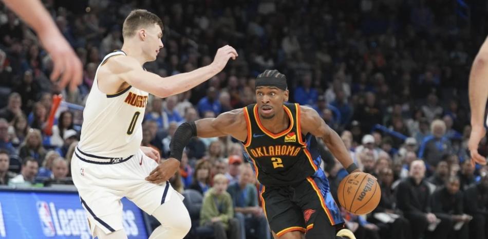 Gilgeous-Alexander anota 40 y Thunder vence a los Nuggets en duelo de líderes del Oeste de la NBA