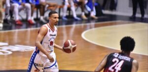 Con 32 de Adris de León, CDP le quita invicto al Plaza Valerio en el superior de Santiago