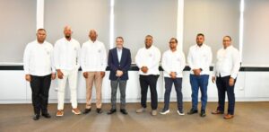 Comisionado Noboa y comité de AIBI tras fortalecer pulcritud del béisbol