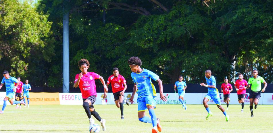 El Atlántico FC se impone al Atlético Vega Real en la LDF