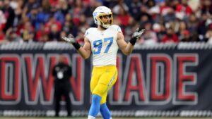 Bills y Joey Bosa pactan por 1 año y 12.6 millones de dólares, según fuentes