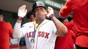 Vuelve a posponerse el debut primaveral de Devers