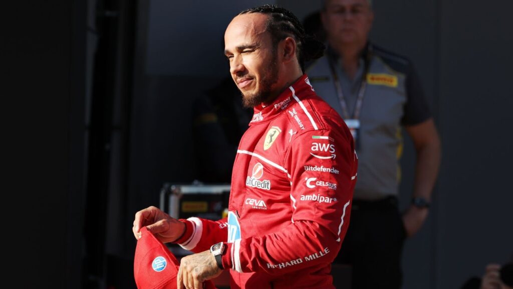 Lewis Hamilton, encantado con su pole para Ferrari en China