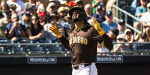 ¡Qué tabla! Tatis da jonrón ante recta a 99.4 mph de Hunter Greene