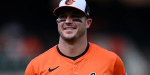 James McCann y los Bravos llegan a un acuerdo de Ligas Menores (fuente)