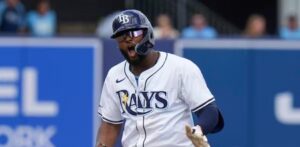 Junior Caminero jonronea y empuja tres en el éxito de los Rays