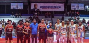 Los Caminantes superan a los Trenes en el baloncesto de Abasado
