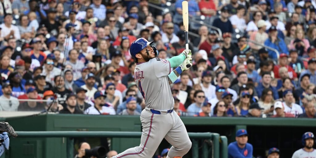 Alvarezs-first-25-HR-all-Holmes-Mets-need-to-blank-Nats_.jpg