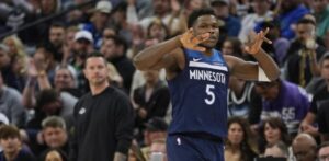 Con-29-puntos-de-Edward-Minnesota-toma-ventaja-en-la-serie-ante-los-Lakers_.jpg