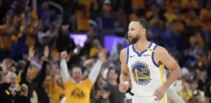 Curry-brilla-con-36-puntos-y-Warriors-vencen-104-93-a-Rockets-para-tomar-ventaja-2-1_.jpg