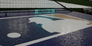 Jays-Yanks-postponed-Saturday-single-admission-DH-set-for-Sunday_.jpg