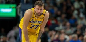 Luka-Doncic-afectado-con-problemas-estomacales_.jpg