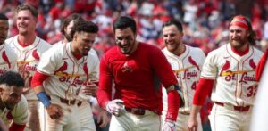 Nolan-Arenado-decide-con-jonron-la-victoria-de-los-Cardenales_.jpg