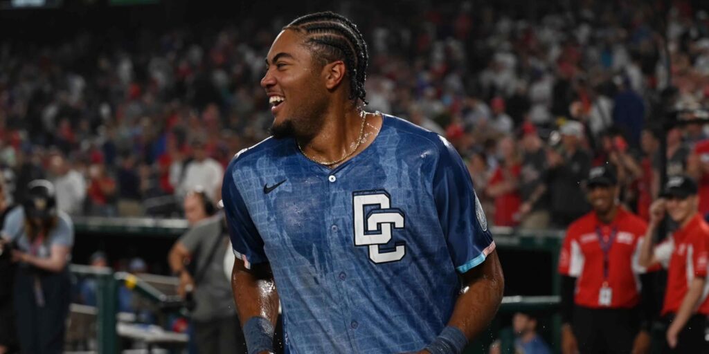 Wood-calls-game-vs.-Mets-with-1st-career-walk-off-hit_.jpg