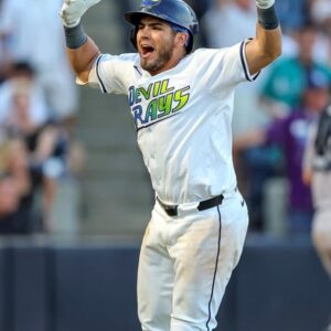 ¡A la calle! Aranda corona una remontada improbable con HR en el 10mo vs. Yankees