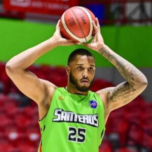 Joel Soriano sale como suplente y anota 15 en el triunfo de Santeros en el BSN de Puerto Rico