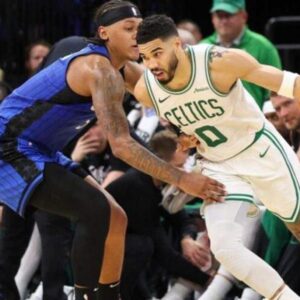 Jason Tatum sobresale con 37 puntos en el éxito de los Celtics sobre el Magic