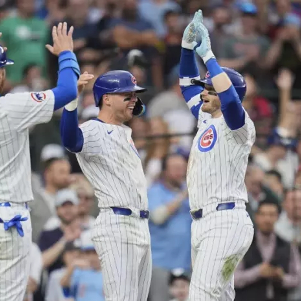 Kelly conecta 2 HR's, Tucker da batazo decisivo y Cachorros superan 13-11 a Diamondbacks