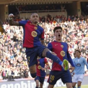 Barcelona remonta 4-3 ante Celta de Vigo bajo el liderazgo de Raphinha