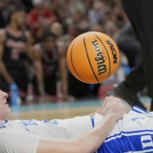 Cooper Flagg deja la Universidad de Duke y es favorito para ser primera selección del draft NBA