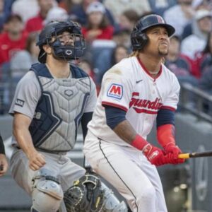 Ramírez pega cuadrangular y guía a los Guardianes sobre los Yanquis