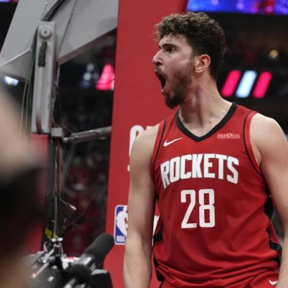 Jalen Green y Sengun conducen a Houston sobre Warriors, JImmy Butler sale lesionado