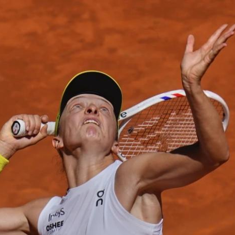 Swiatek evita otra sorpresa con remontada ante la adolescente Eala en el Abierto de Madrid