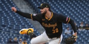 Skenes no se preocupa tras mala salida contra los Cardenales