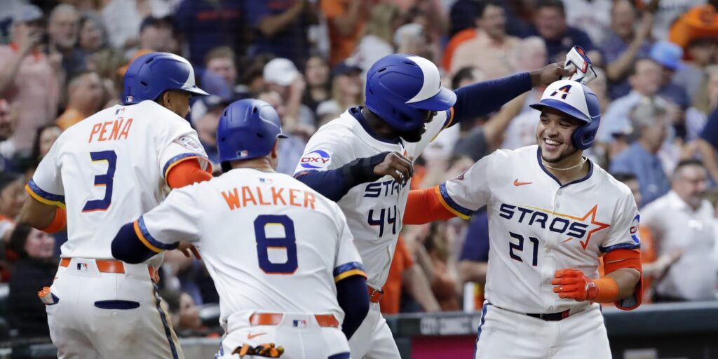 Díaz pega su primer grand slam y Astros aplastan
