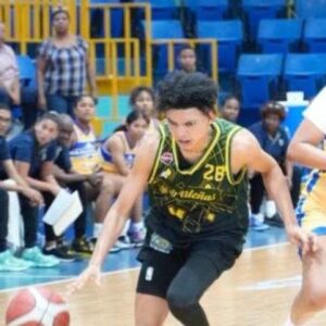 Jennifer-Jimenez-encesta-18-y-San-Carlos-supera-a-MB-en-inicio-de-la-final-del-superior-distrital_.jpg