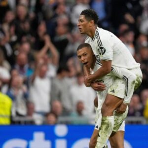 Real-Madrid-triunfa-otra-vez-y-se-coloca-a-cuatro-puntos-de-Barcelona-antes-del-Clasico_.jpg