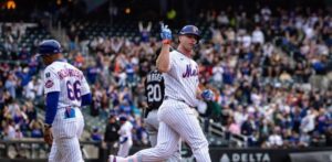 Alonso y Young pegan jonrones y los Mets vencen a White Sox, Soto de 4-0