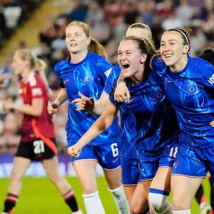 Las mujeres trans no podrán jugar fútbol en competiciones femeninas en Inglaterra