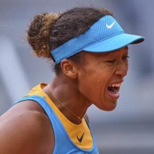 Naomi Osaka, exnúmero uno, gana su primer título en cuatro años y el primero en arcilla