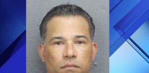 Expelotero Rafael Furcal arrestado en Florida por agresión con arma letal
