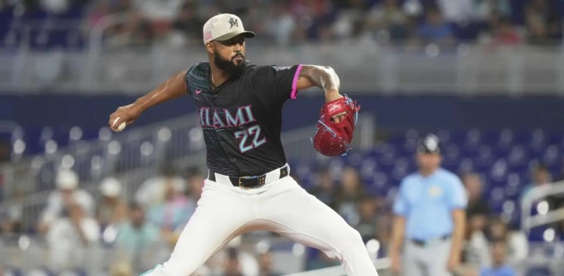 Sandy Alcántara cae ante Tampa Bay, su sexto revés consecutivo
