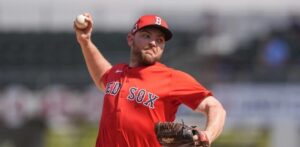 Medias Rojas colocan a Liam Hendriks en la lista de lesionados de 15 días