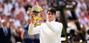 Alcaraz busca coronarse como "Carlos III" en Wimbledon