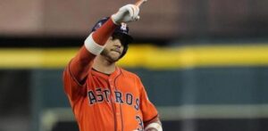 Jeremy Peña conecta cuatro imparables en el triunfo de los Astros sobre los Mellizos