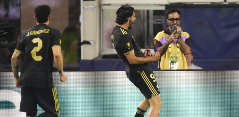 México sufre, pero supera 3-2 a República Dominicana en la Copa Oro