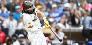 Fernando Tatis Jr empalma vuelacercas 14 en el éxito de los Padres sobre los Reales de Kansas