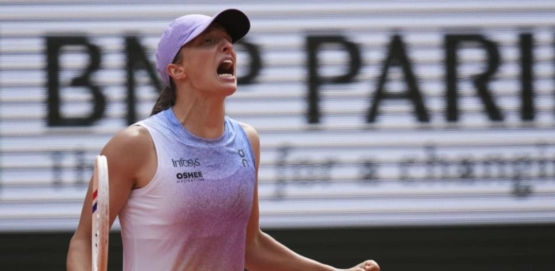 Iga Swiatek vence a Elena Rybakina y sigue en busca de su cuarto título consecutivo