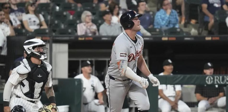 Carpenter da 3 Hrs., Pérez uno y Tigres llegan a 40 victorias al aplastar 13-1 a los Medias Blancas