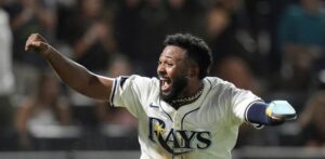¡Sorpresa! Junior Caminero es líder jonronero dominicano