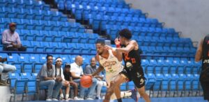Yeison Colomé anota 20 puntos y Cañeros terminan en cinco la racha de triunfos de Reales en la LNB