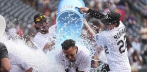 Orlando Arcia decide con sencillo en el noveno el triunfo de Colorado