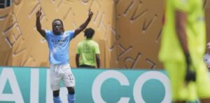 Manchester City comienza su ruta en el Mundial de Clubes con triunfo 2-0 sobre Wydad