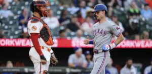 Rangers vencen a Orioles tras 3 jonrones -uno de Gary Sánchez- seguidos de Baltimore en la séptima