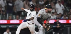 Tigres superan 11-4 a Atléticos, Dingler y Carpenter dan Hrs, Pérez pega dos hits