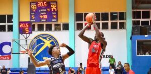 Trahson Burrell comanda sexto triunfo seguido de Leones en el torneo de la LNB